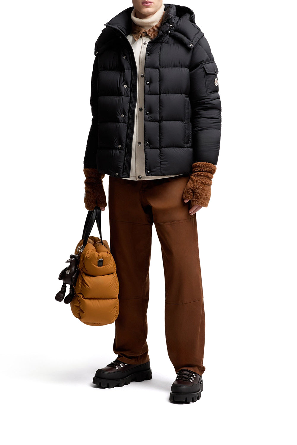 MONCLER Piumino corto Moncler Maya 70 con cappuccio