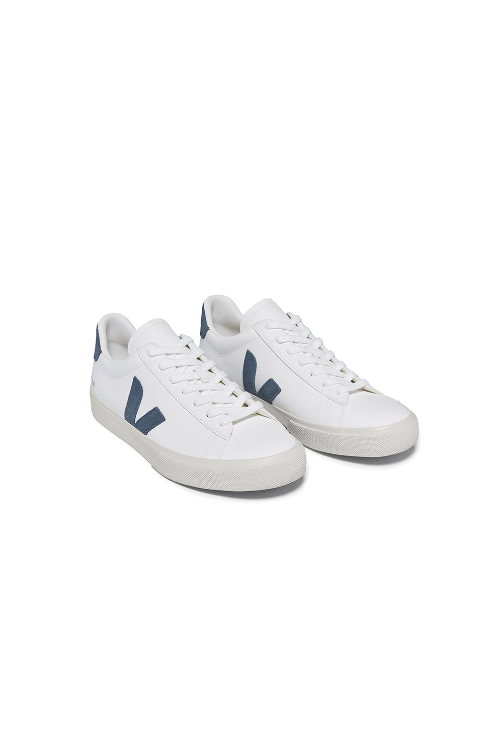 VEJA campo leather