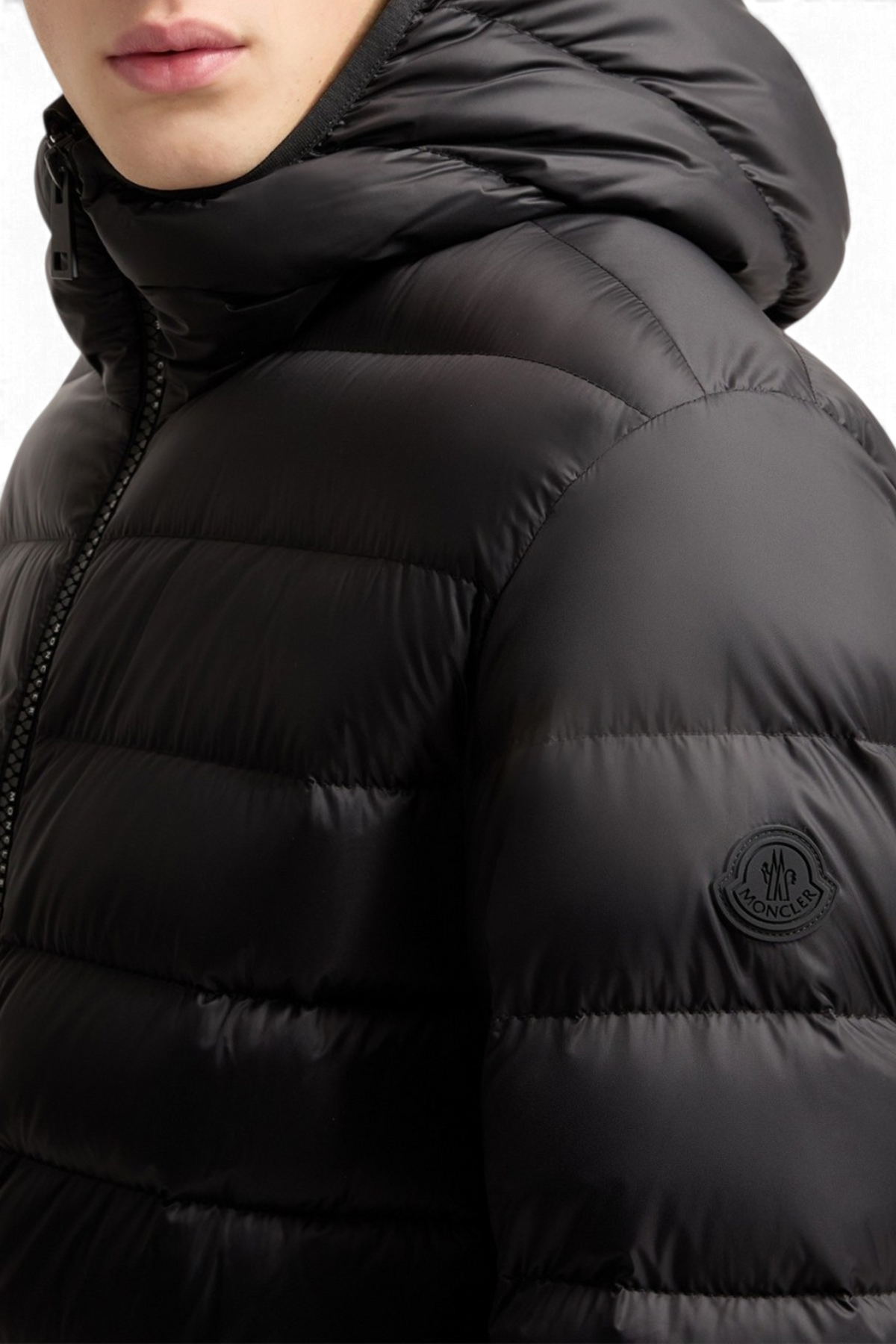 MONCLER 블랙 아우터