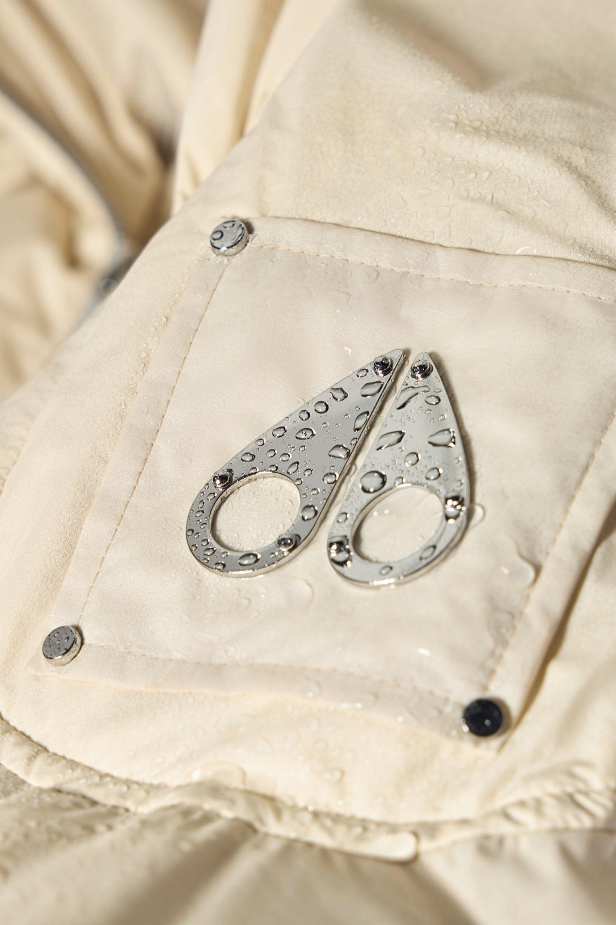 MOOSE KNUCKLES w everest bomber with hood