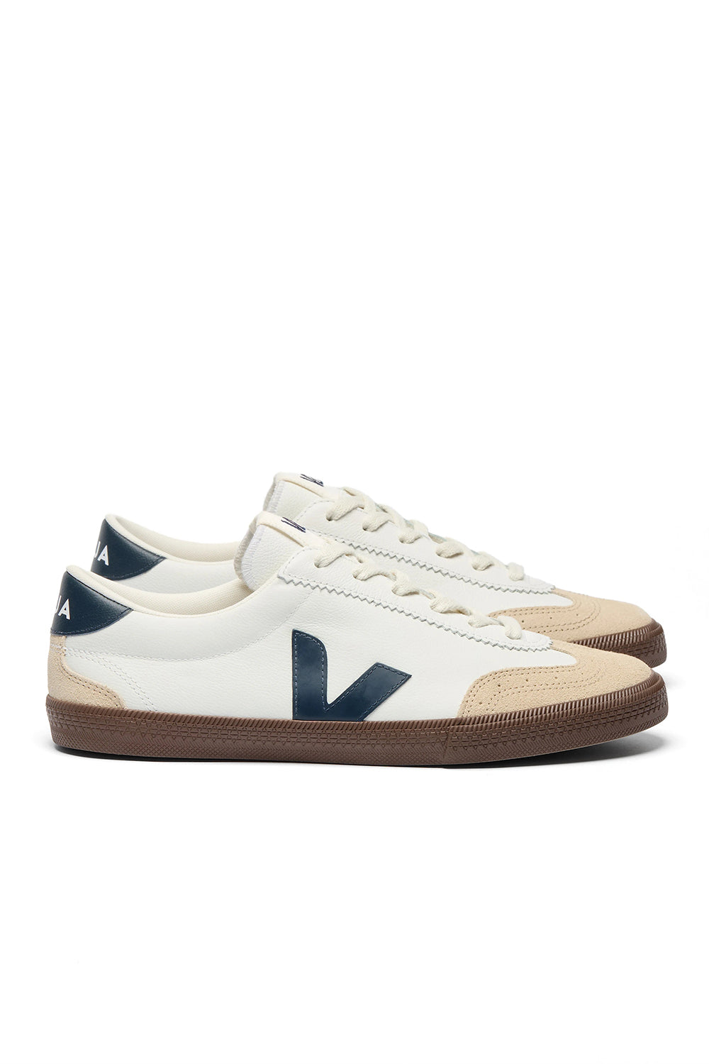 VEJA volley leather