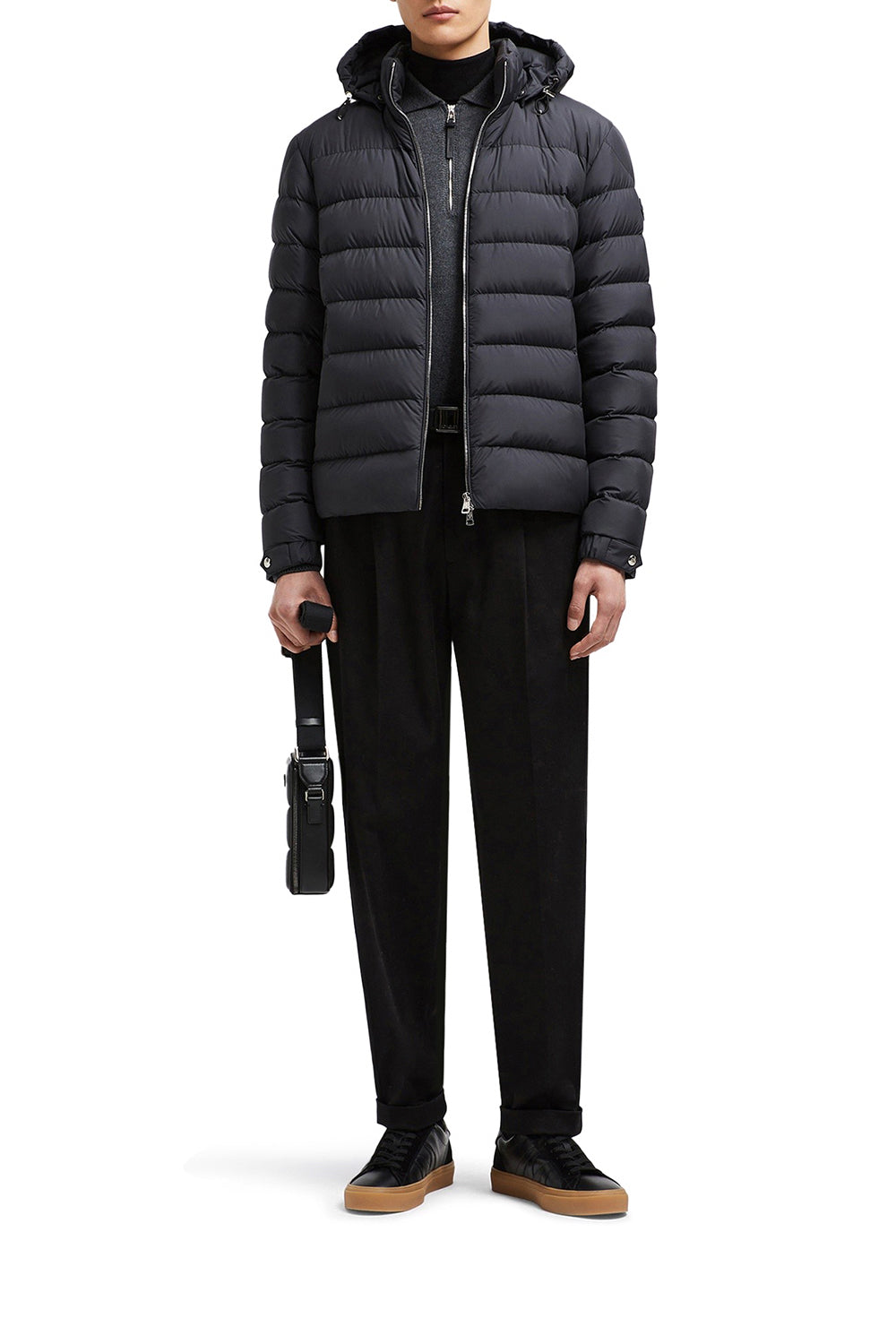 MONCLER Piumino corto Arneb con cappuccio