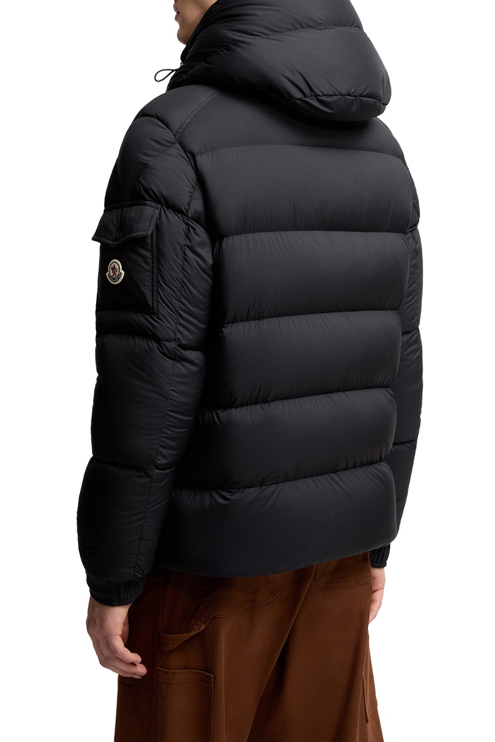 MONCLER Kurze Daunenjacke Moncler Maya 70 mit Kapuze